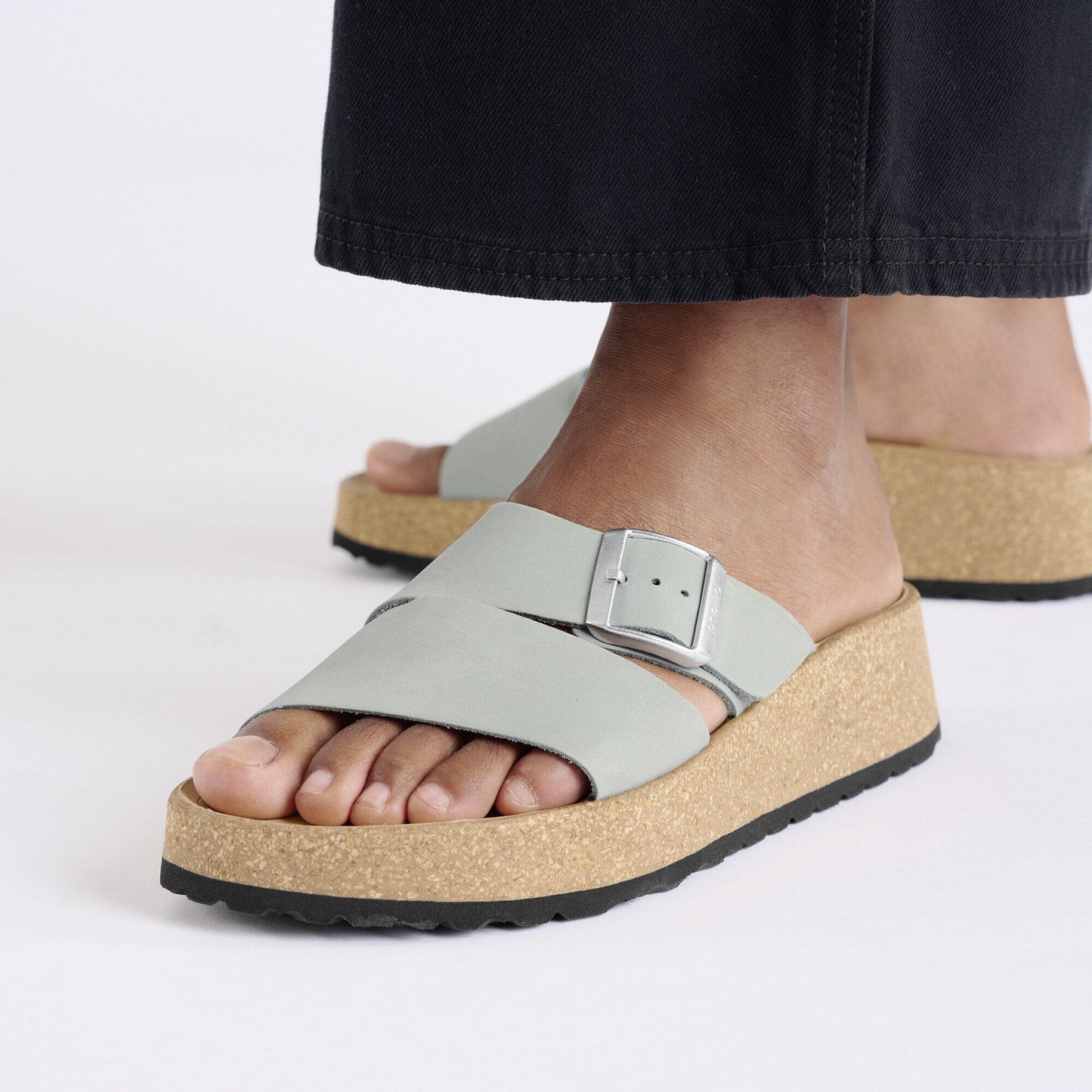 Almina - Image 3