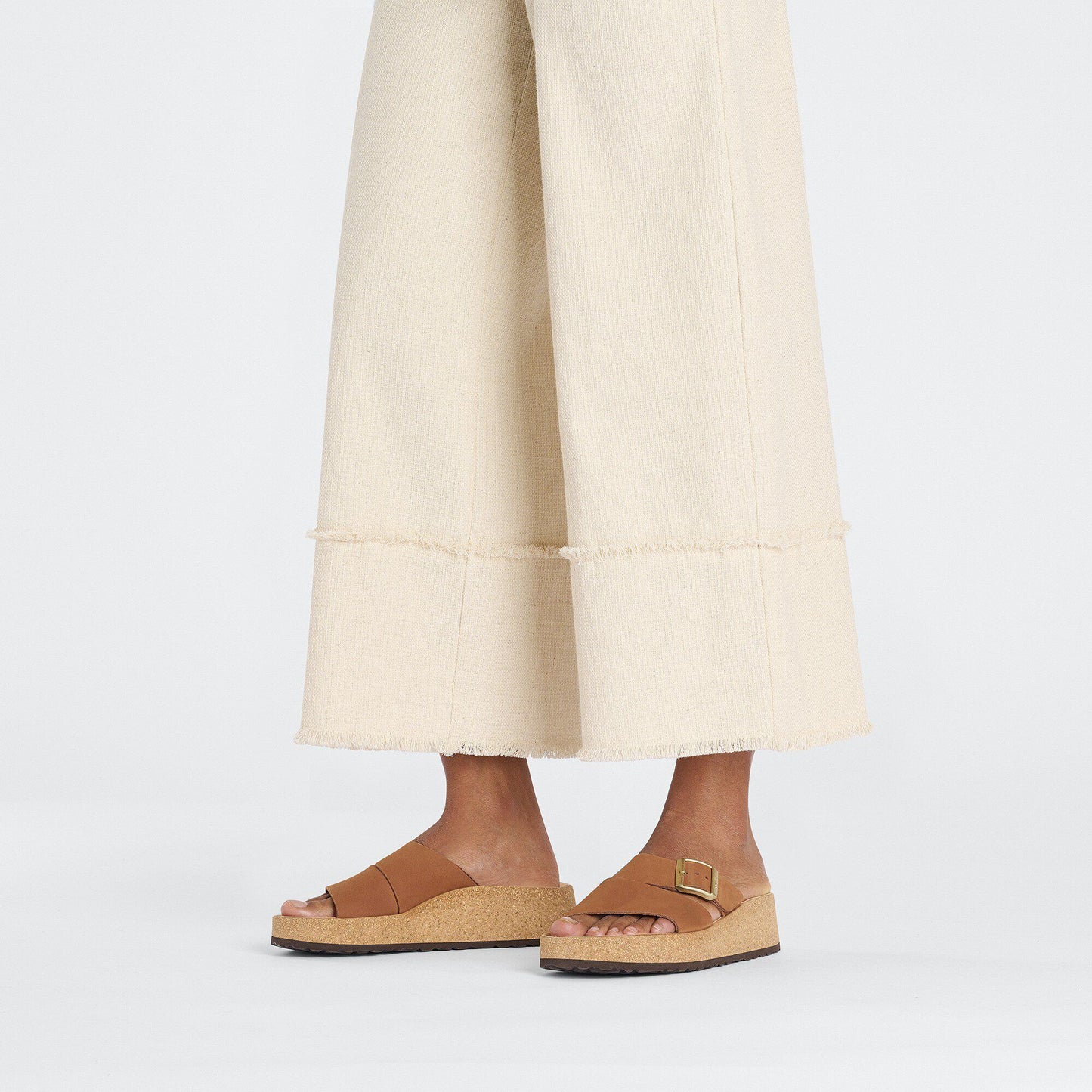 Almina - Image 2