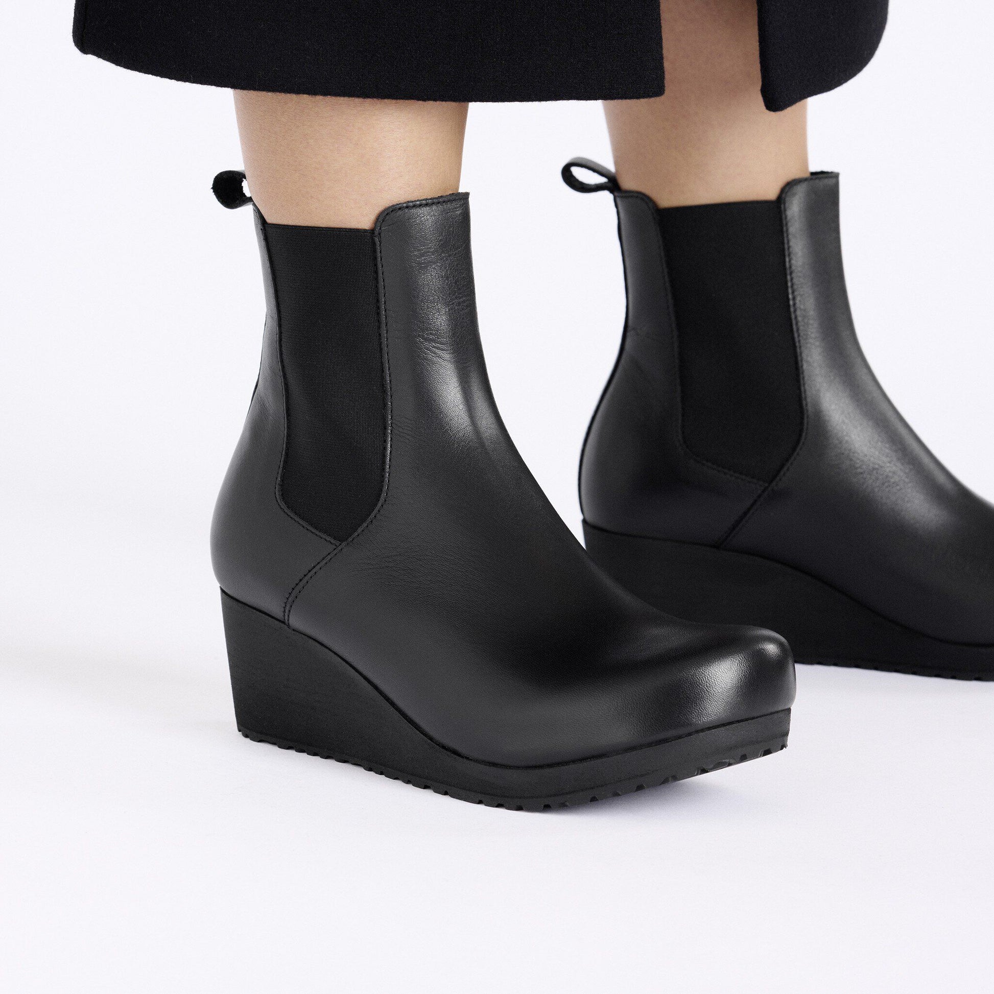 Ebba Slip On - Image 3