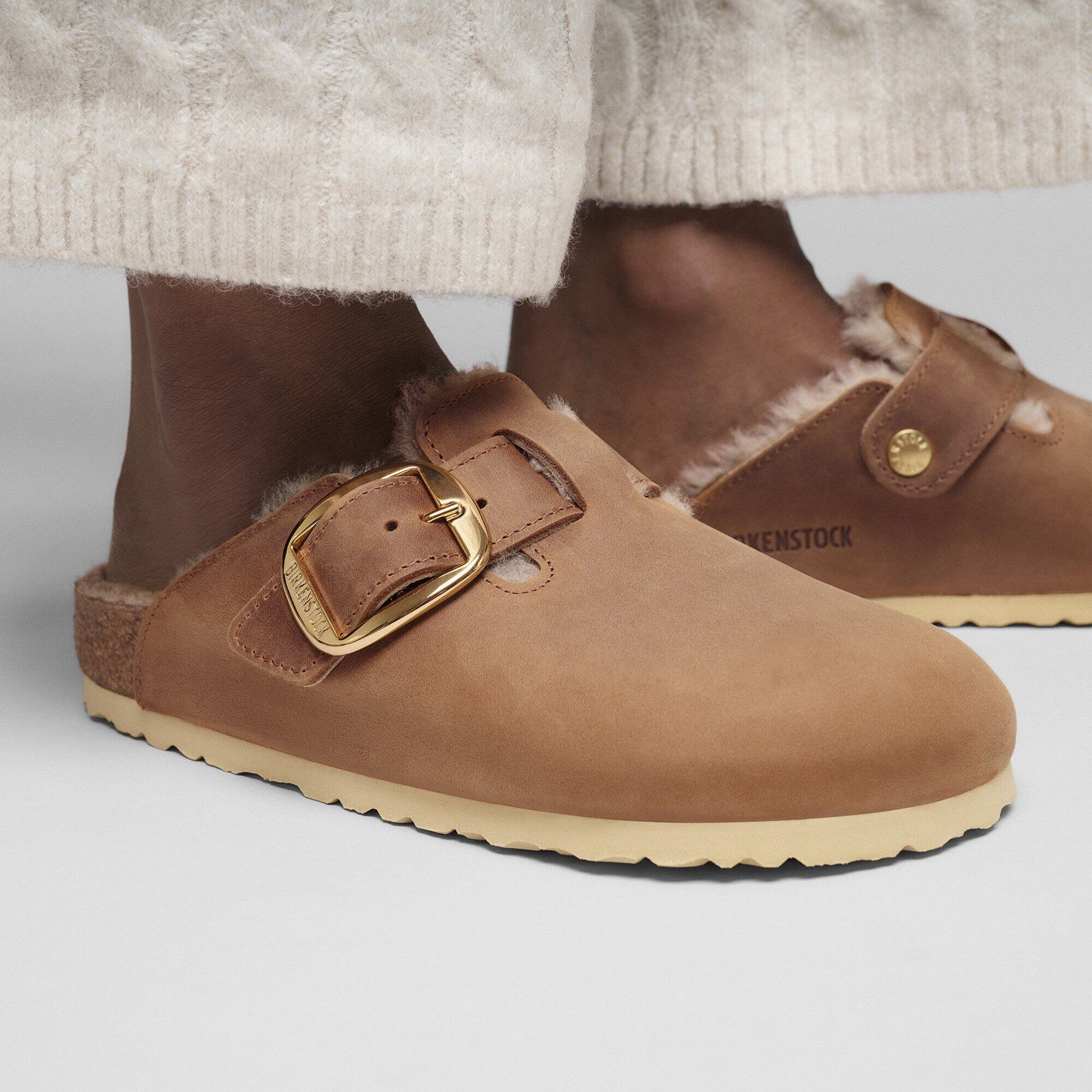 Boston Big Buckle Shearling - Image 3
