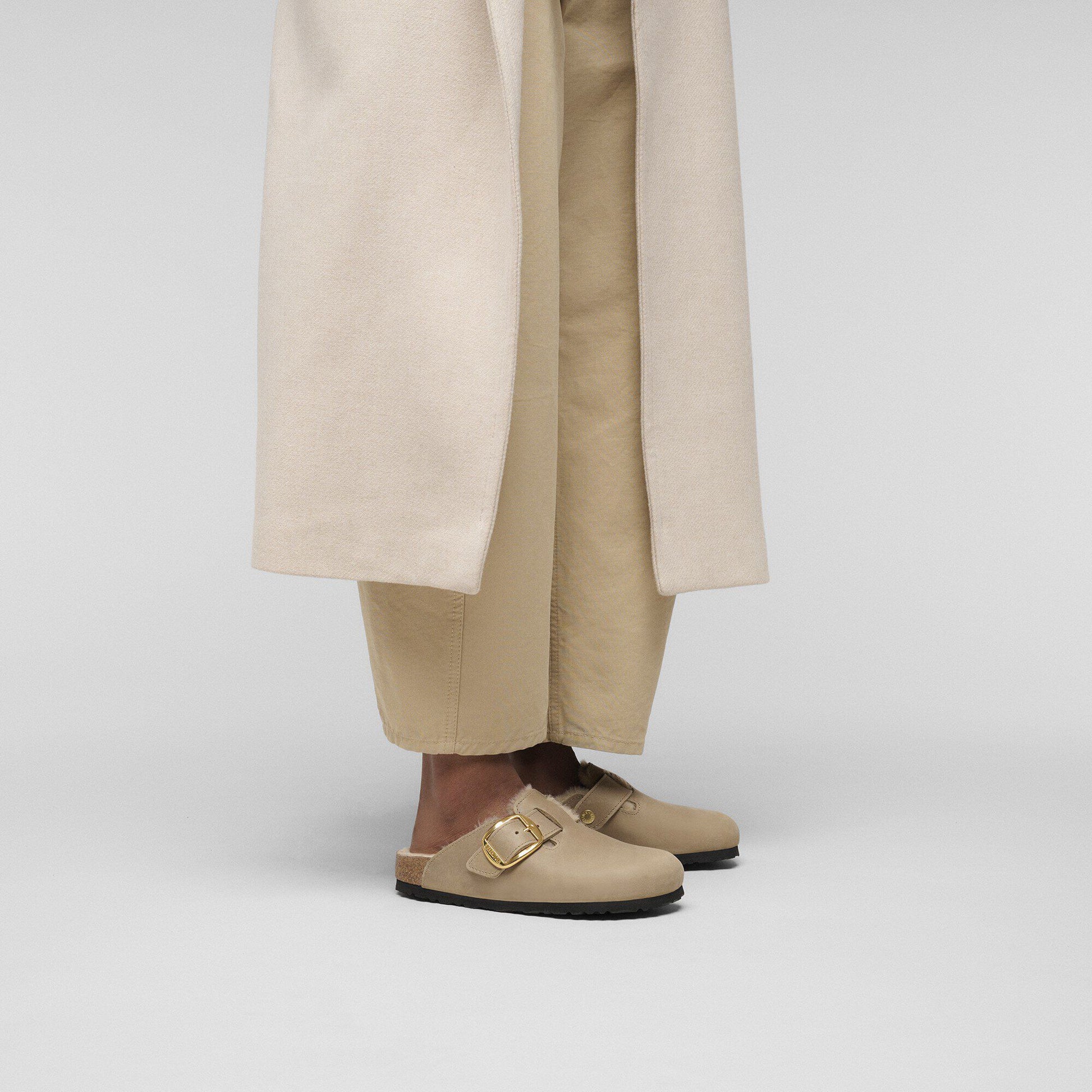 Boston Big Buckle Shearling - Image 2